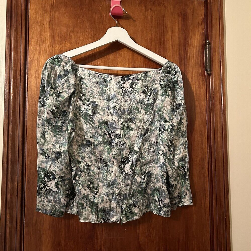 Vince Satin Blouse Green White Floral Square Neck Painted Cropped Women's 8 NWT - Picture 12 of 13